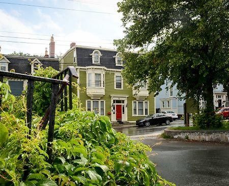 The Elizabeth Manor Guesthouse 세인트존스 외부 사진