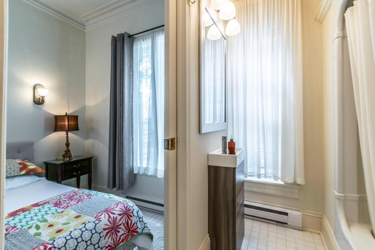 The Elizabeth Manor Guesthouse 세인트존스 외부 사진