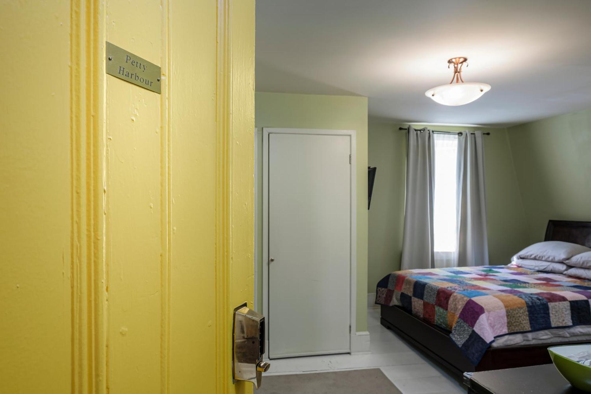 The Elizabeth Manor Guesthouse 세인트존스 외부 사진